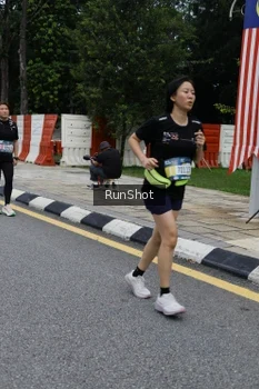 Runner Photo 4298291