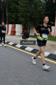Runner Photo 4298296