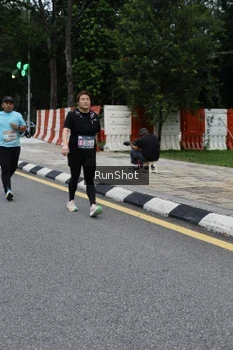 Runner Photo 4298298