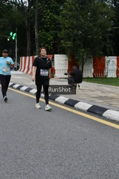 Runner Photo 4298302