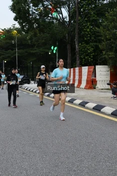 Runner Photo 4298312