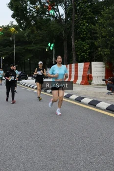 Runner Photo 4298317