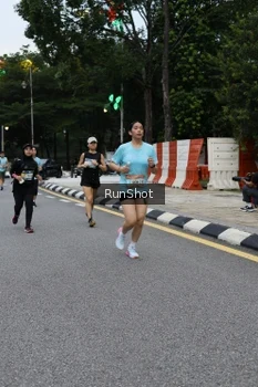 Runner Photo 4298318