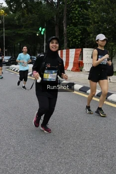 Runner Photo 4298330