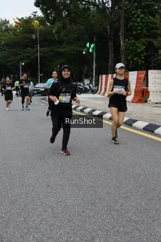 Runner Photo 4298334