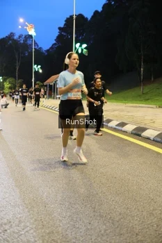 Runner Photo 4298336