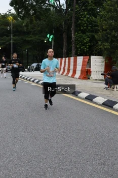Runner Photo 4298338