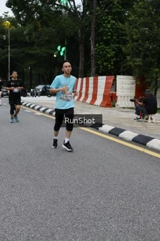 Runner Photo 4298345