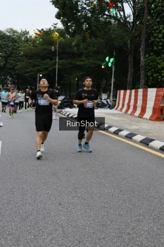 Runner Photo 4298347