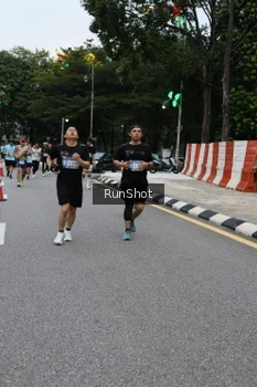 Runner Photo 4298351