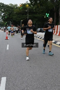 Runner Photo 4298354