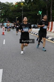 Runner Photo 4298356