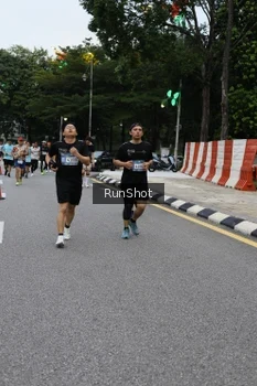 Runner Photo 4298358
