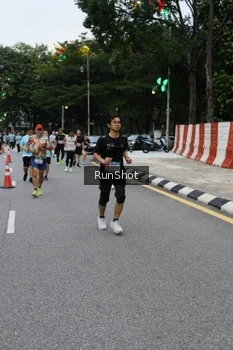 Runner Photo 4298363