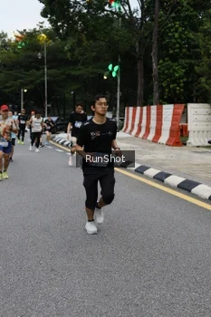 Runner Photo 4298372