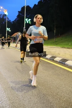 Runner Photo 4298375