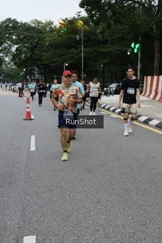 Runner Photo 4298376