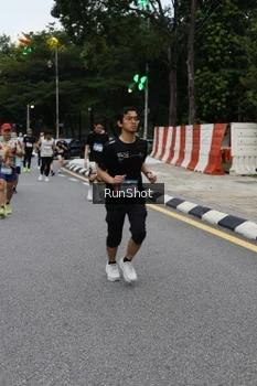 Runner Photo 4298377
