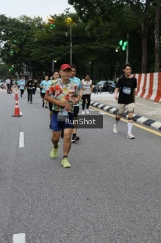 Runner Photo 4298391
