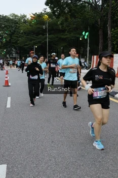 Runner Photo 4298418