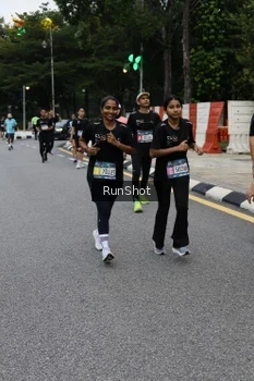 Runner Photo 4298437