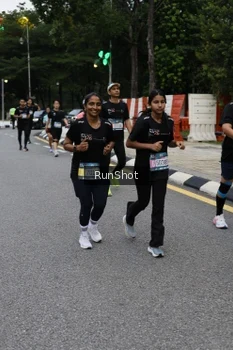 Runner Photo 4298438