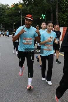 Runner Photo 4298439