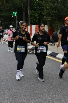 Runner Photo 4298444
