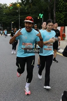 Runner Photo 4298445
