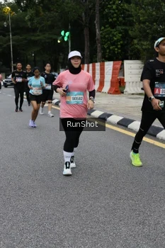 Runner Photo 4298456