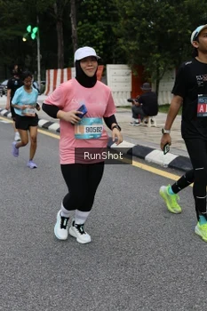 Runner Photo 4298471