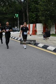 Runner Photo 4298474