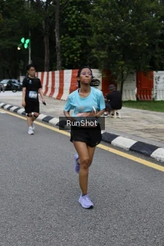 Runner Photo 4298475