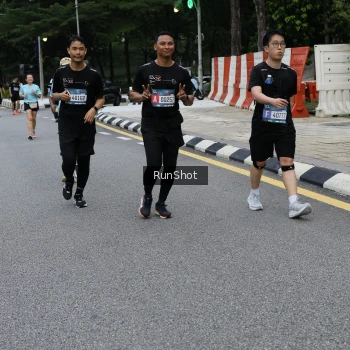 Runner Photo 4298487