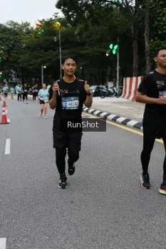 Runner Photo 4298490