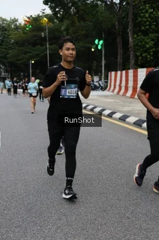 Runner Photo 4298507