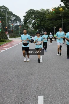 Runner Photo 4298528