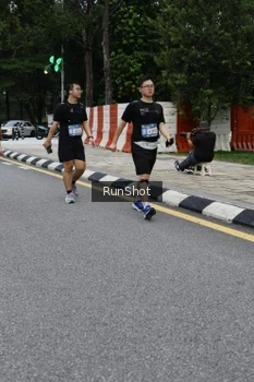 Runner Photo 4298564