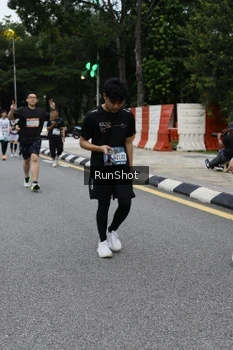 Runner Photo 4298579