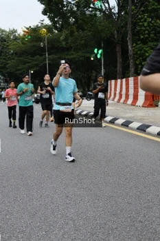 Runner Photo 4298588