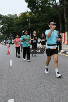 Runner Photo 4298593