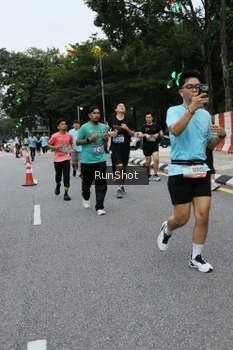 Runner Photo 4298594