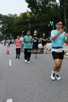 Runner Photo 4298596