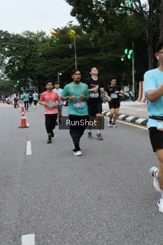 Runner Photo 4298600