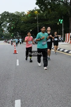 Runner Photo 4298611