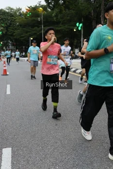 Runner Photo 4298613