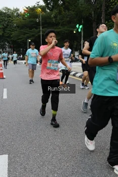 Runner Photo 4298616