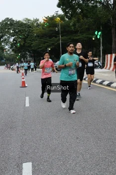 Runner Photo 4298621