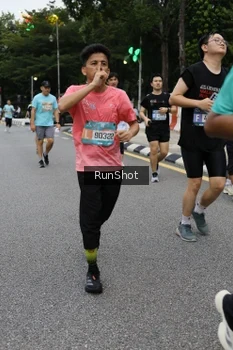 Runner Photo 4298623