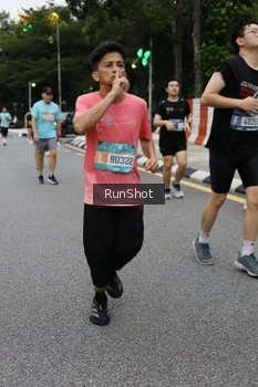 Runner Photo 4298625